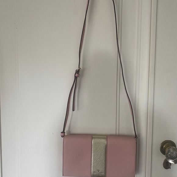 NWOT Kate Spade Pink with Gold Stripe Cross Body - Picture 4 of 5